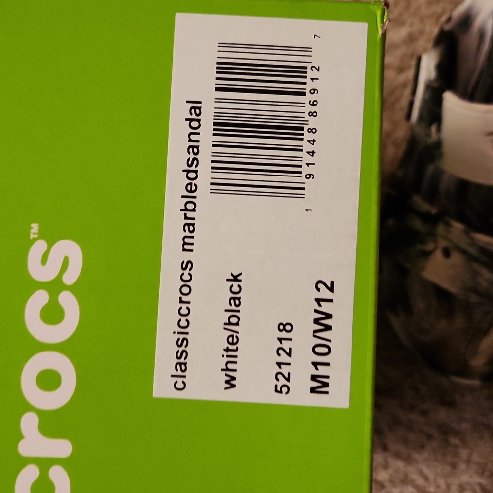 Crocs - Picture 2 of 8